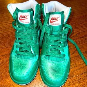NIKE COURT FORCE HI - GREEN SIZE 8 Men / 9.5 Women